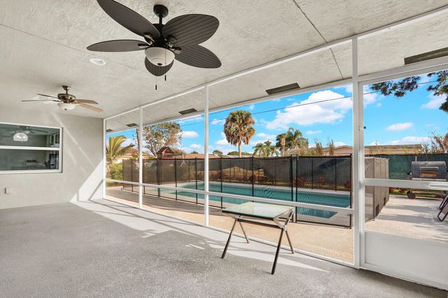 202 SW Chandler Terrace, Port St. Lucie, Port St Lucie, FL 34984