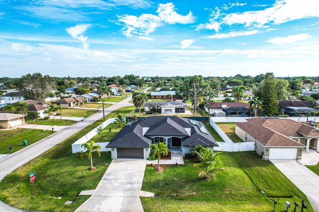 202 SW Chandler Terrace, Port St. Lucie, Port St Lucie, FL 34984