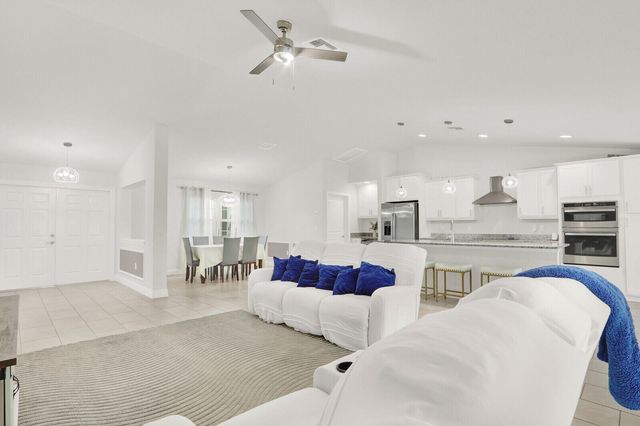 202 SW Chandler Terrace, Port St. Lucie, Port St Lucie, FL 34984