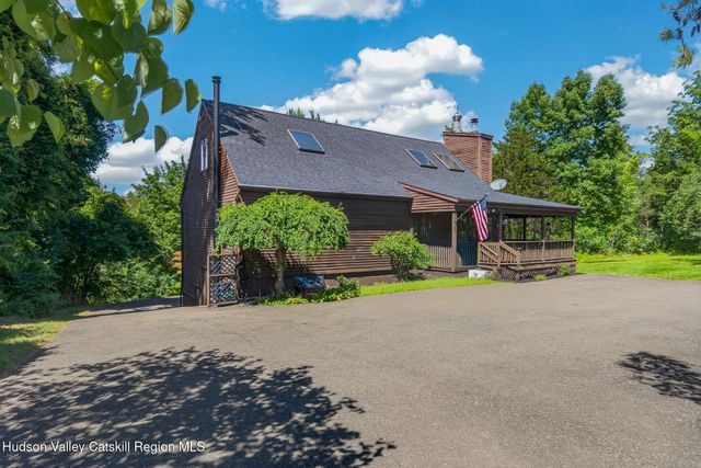 12 Dutchman Drive, Athens, NY 12015