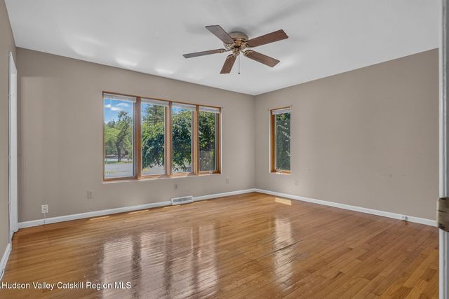 12 Dutchman Drive, Athens, NY 12015