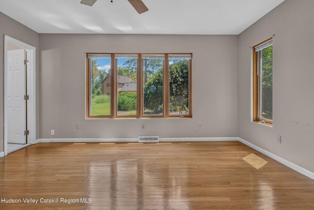 12 Dutchman Drive, Athens, NY 12015