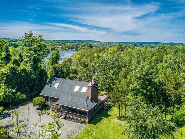 12 Dutchman Drive, Athens, NY 12015