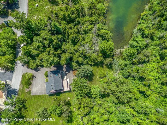 12 Dutchman Drive, Athens, NY 12015