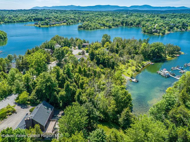 12 Dutchman Drive, Athens, NY 12015