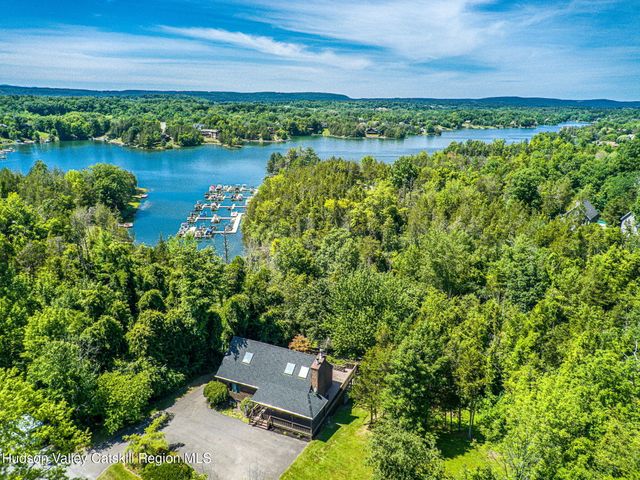 12 Dutchman Drive, Athens, NY 12015