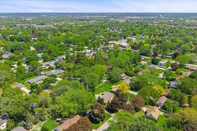 151 E BRIAR LANE, Green Bay, WI 54301
