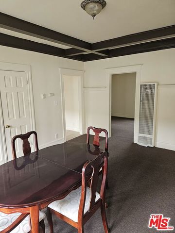 2026 W 30th Street, Los Angeles, CA 90018