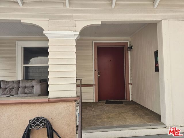 2026 W 30th Street, Los Angeles, CA 90018