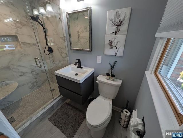 302 Lincoln Avenue, Totowa, NJ 07512