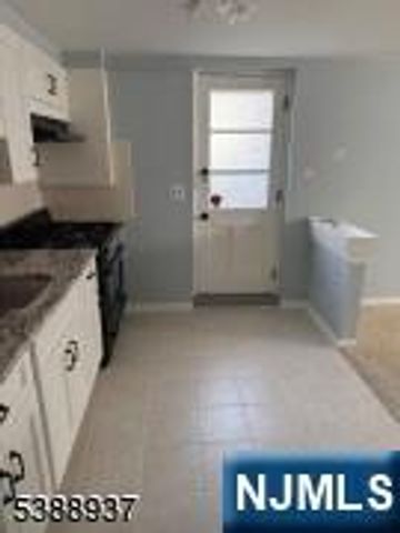 302 Lincoln Avenue, Totowa, NJ 07512