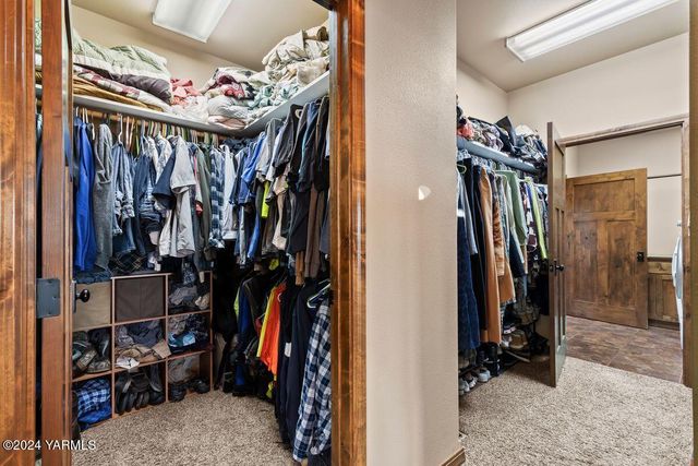 338 Clemans Dr, Naches, WA 98937