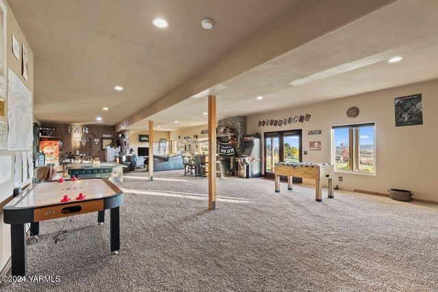338 Clemans Dr, Naches, WA 98937