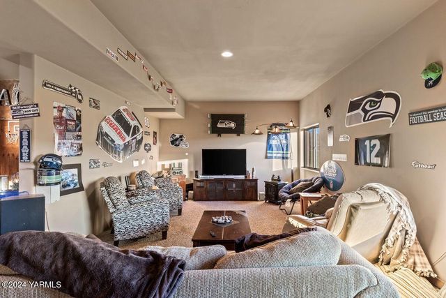 338 Clemans Dr, Naches, WA 98937