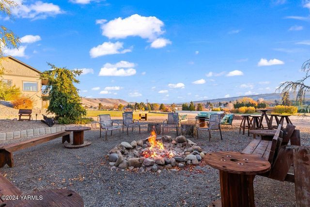 338 Clemans Dr, Naches, WA 98937