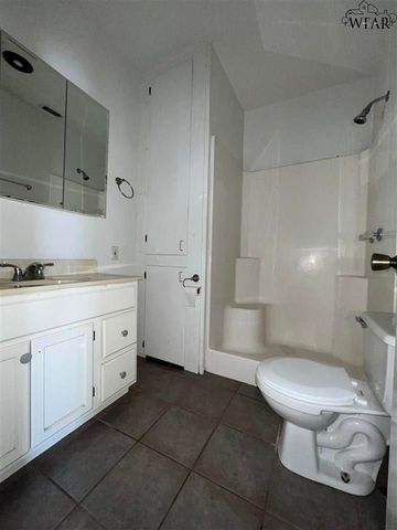 2126 AVENUE K, Wichita Falls, TX 76309