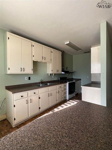 2126 AVENUE K, Wichita Falls, TX 76309