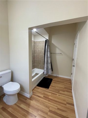 421 S Glenwood Avenue, Russellville, AR 72801