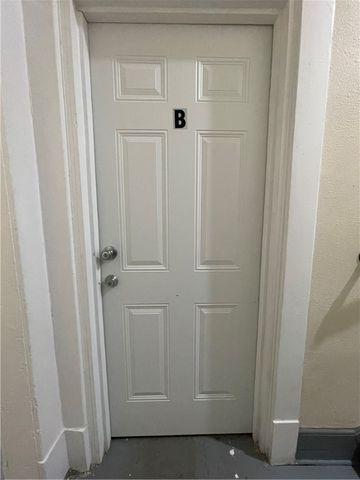 421 S Glenwood Avenue, Russellville, AR 72801