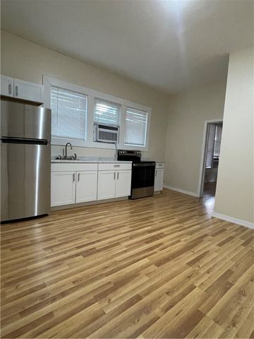 421 S Glenwood Avenue, Russellville, AR 72801