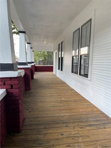 421 S Glenwood Avenue, Russellville, AR 72801