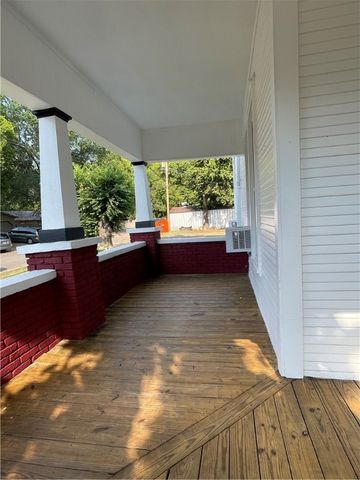 421 S Glenwood Avenue, Russellville, AR 72801