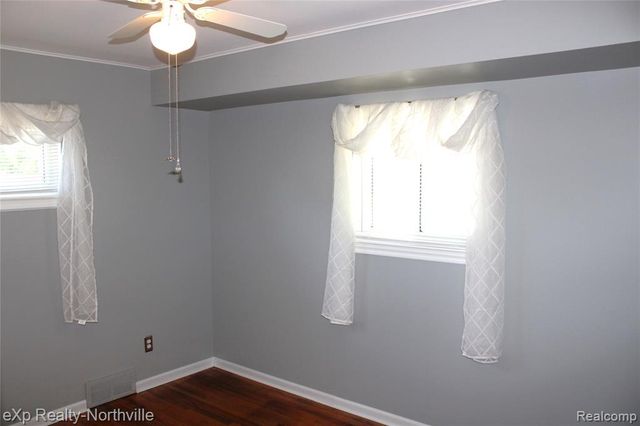 130 Shotka Street, Westland, MI 48186