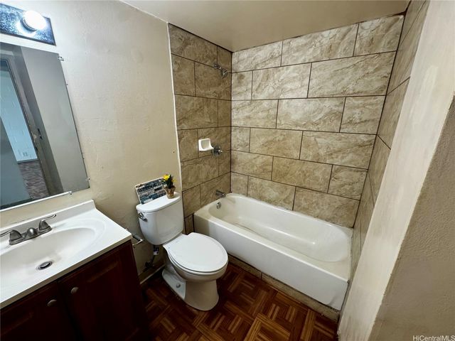 1046 Ehoeho Avenue 326, Wahiawa, HI 96786