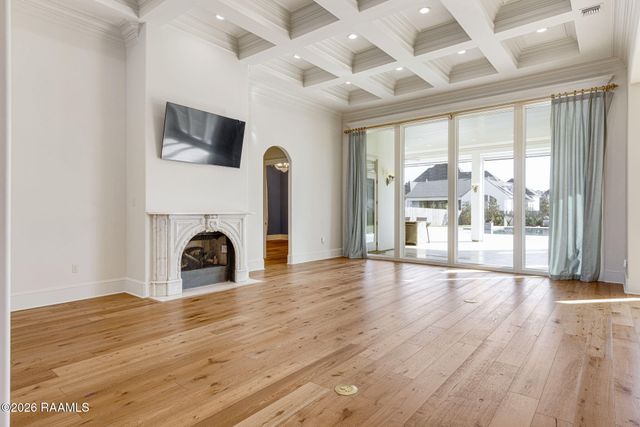 207 Kingfisher Drive, Lafayette, LA 70508