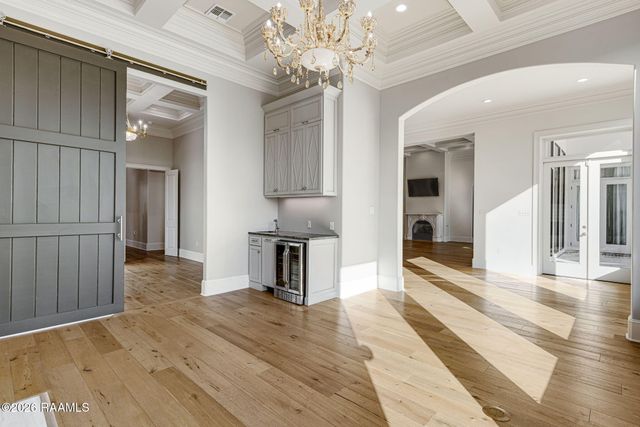 207 Kingfisher Drive, Lafayette, LA 70508