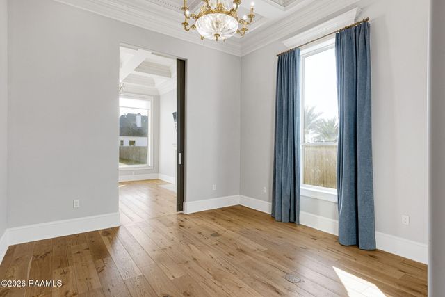 207 Kingfisher Drive, Lafayette, LA 70508