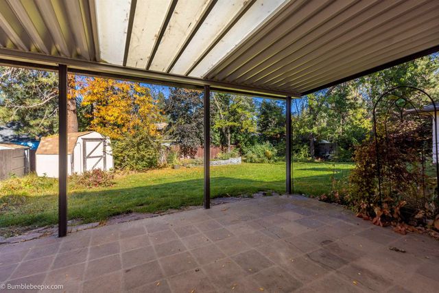 5216 W BAYWOOD Ct, Spokane, WA 99208