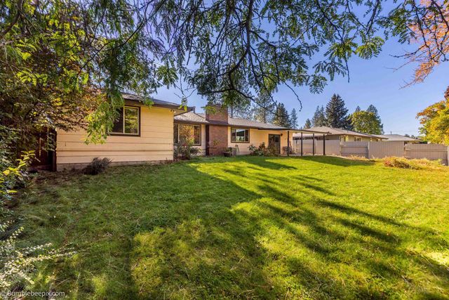5216 W BAYWOOD Ct, Spokane, WA 99208