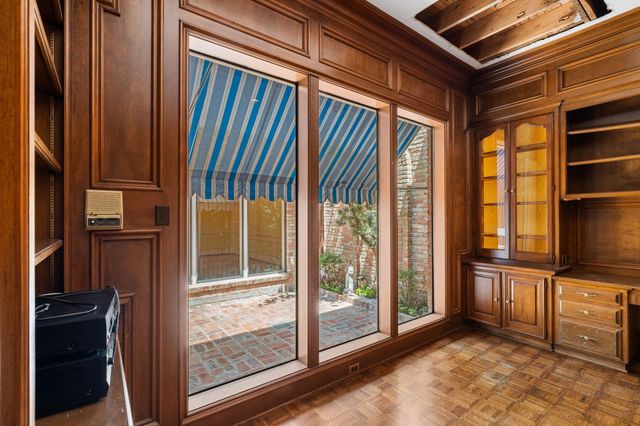 4876 Post Oak Timber Drive, Houston, TX 77056