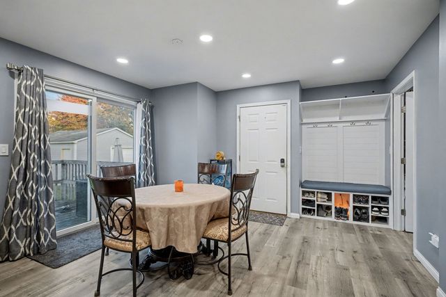 2208 Root Street, Crest Hill, IL 60403