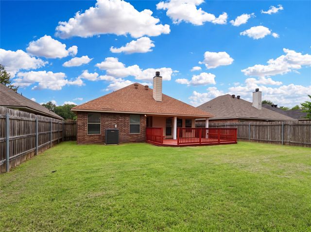 3214 Grand Lake Drive, Bossier City, LA 71111
