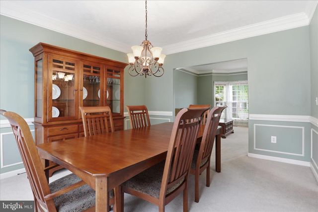 265 FOX CHASE ST, Warrenton, VA 20186