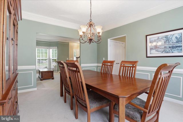 265 FOX CHASE ST, Warrenton, VA 20186
