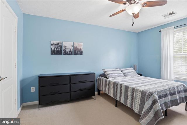 265 FOX CHASE ST, Warrenton, VA 20186