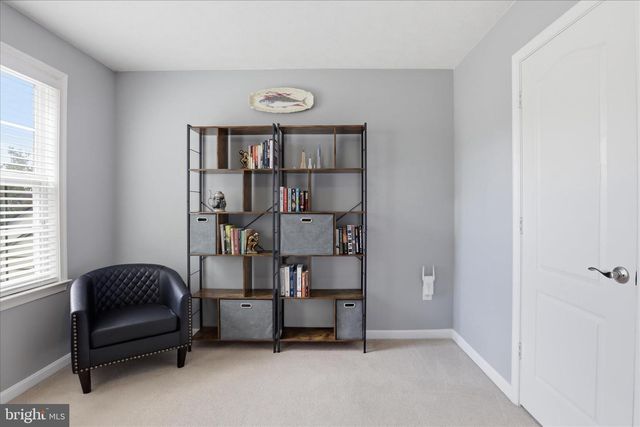 265 FOX CHASE ST, Warrenton, VA 20186