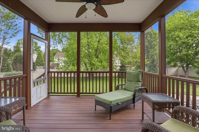 265 FOX CHASE ST, Warrenton, VA 20186