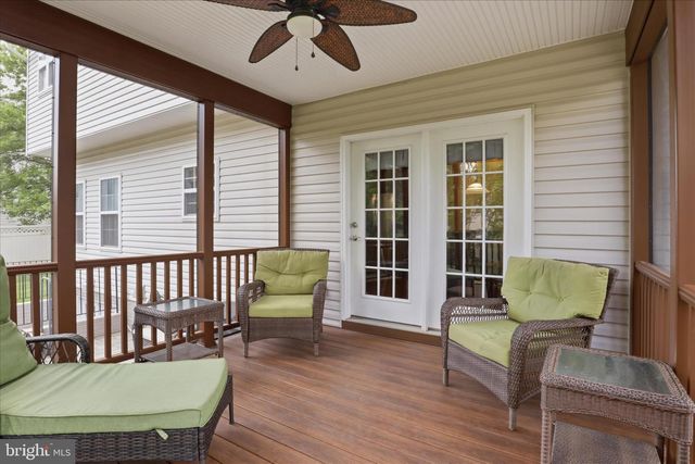 265 FOX CHASE ST, Warrenton, VA 20186