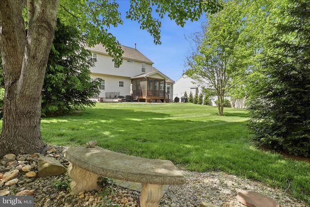 265 FOX CHASE ST, Warrenton, VA 20186