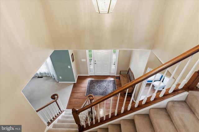 265 FOX CHASE ST, Warrenton, VA 20186