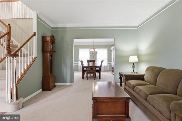 265 FOX CHASE ST, Warrenton, VA 20186