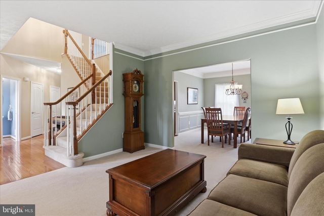 265 FOX CHASE ST, Warrenton, VA 20186