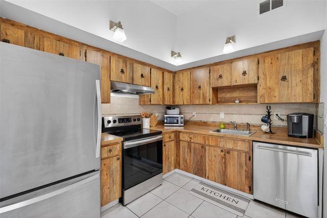 9883 88TH WAY, Seminole, FL 33777