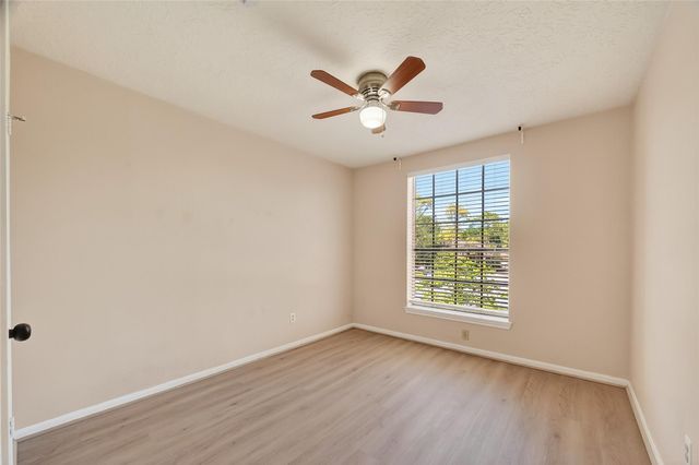 814 Heathgate Drive, Houston, TX 77062