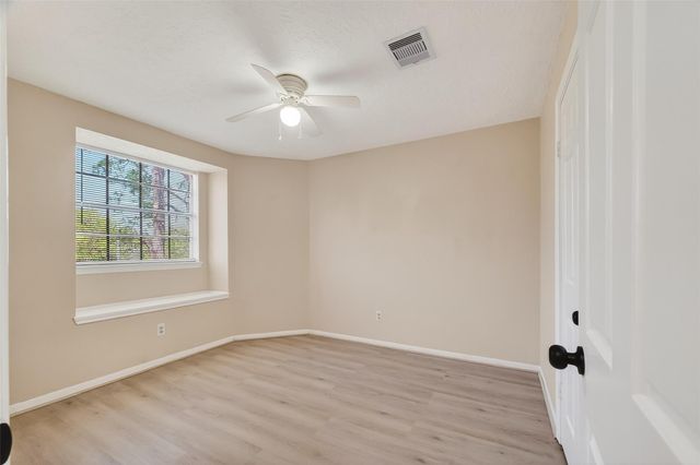 814 Heathgate Drive, Houston, TX 77062