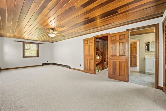 173 N Worcester St, Norton, MA 02766